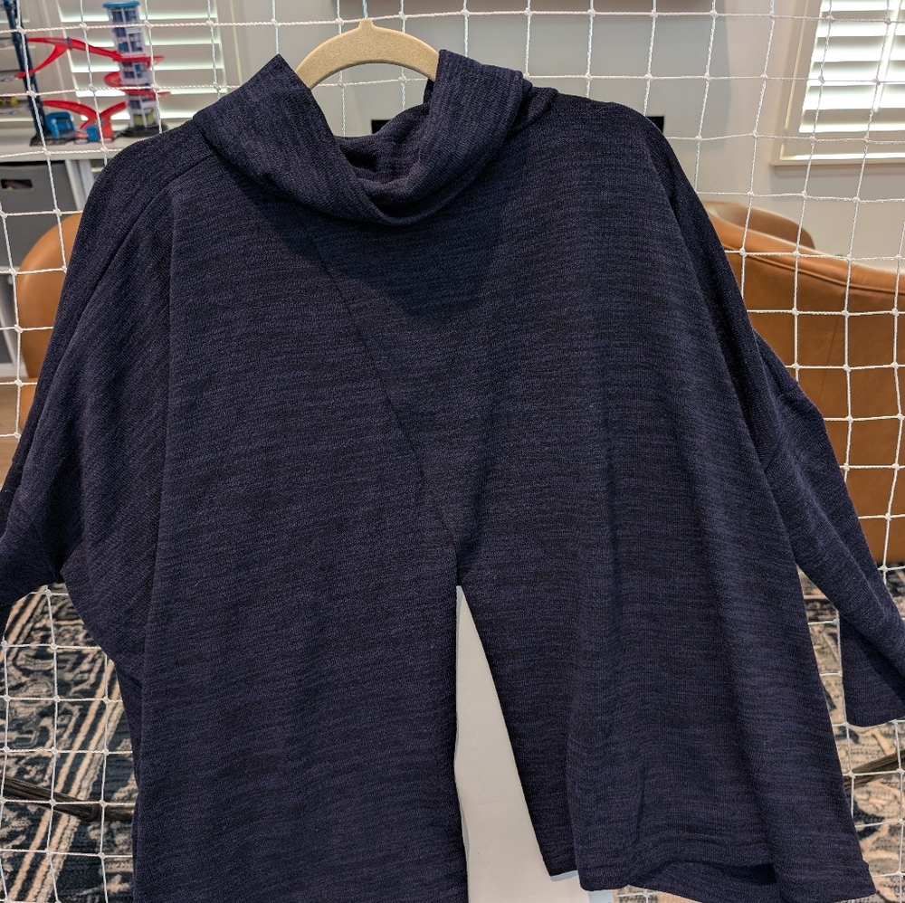 Hippie Love flying squirrel with turtle neck - 4P8686